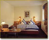 Hotel Zur Krone Birresborn Esterno foto