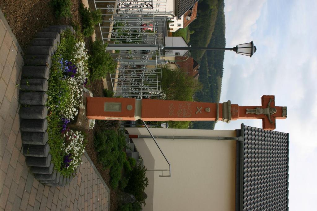Hotel Zur Krone Birresborn Esterno foto